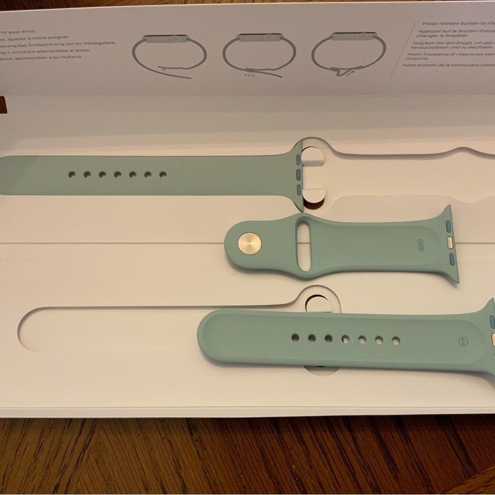 Apple Mint Green Wristband - Picture 8 of 12